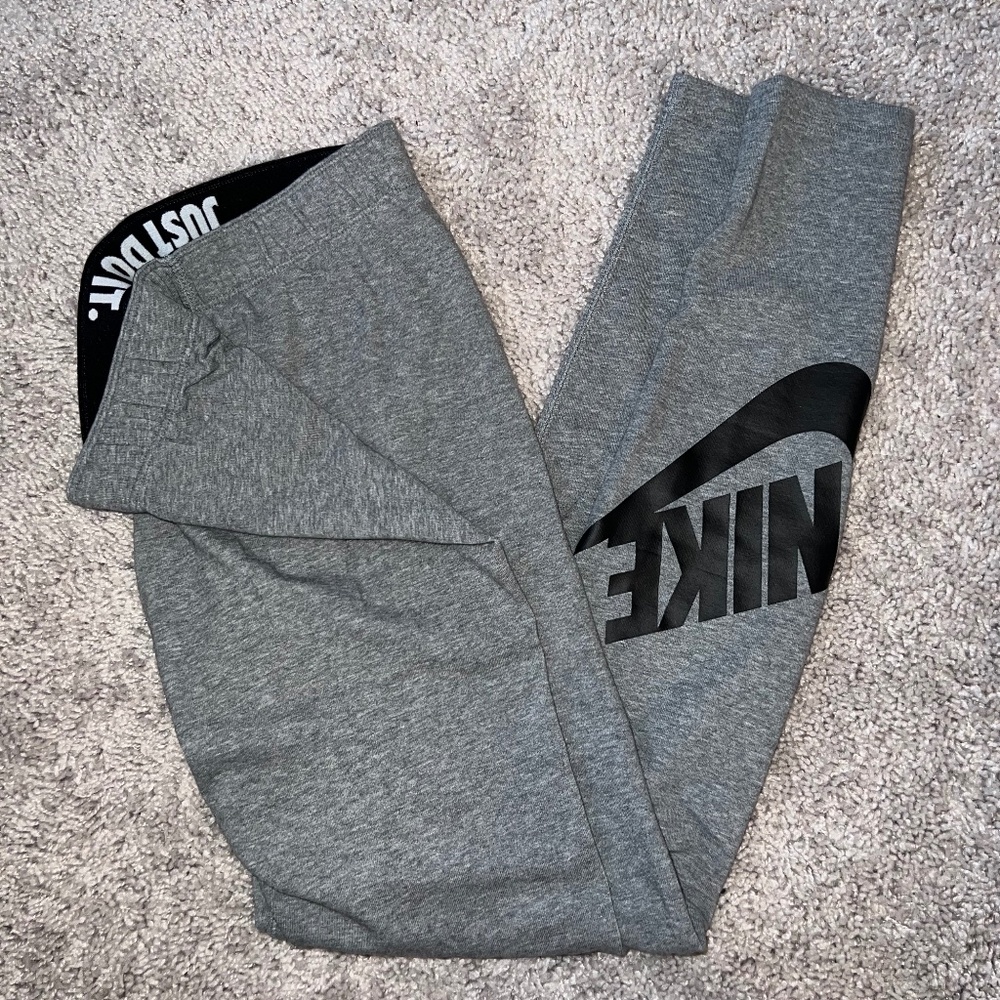 Nike Women's Grey Logo Leggings